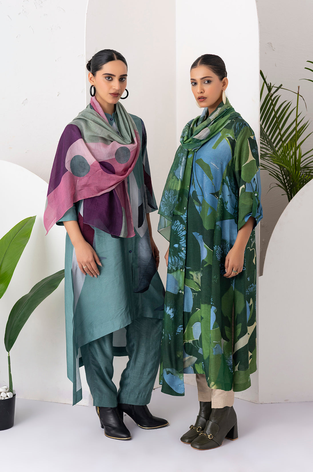 Salmon Pink & Wine Thin Chanderi Printed Stole