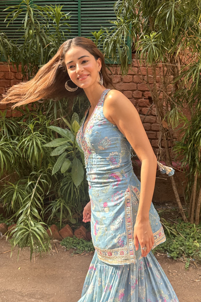 Ananya Pandey In Dhvanika Halter Set – AGASHE