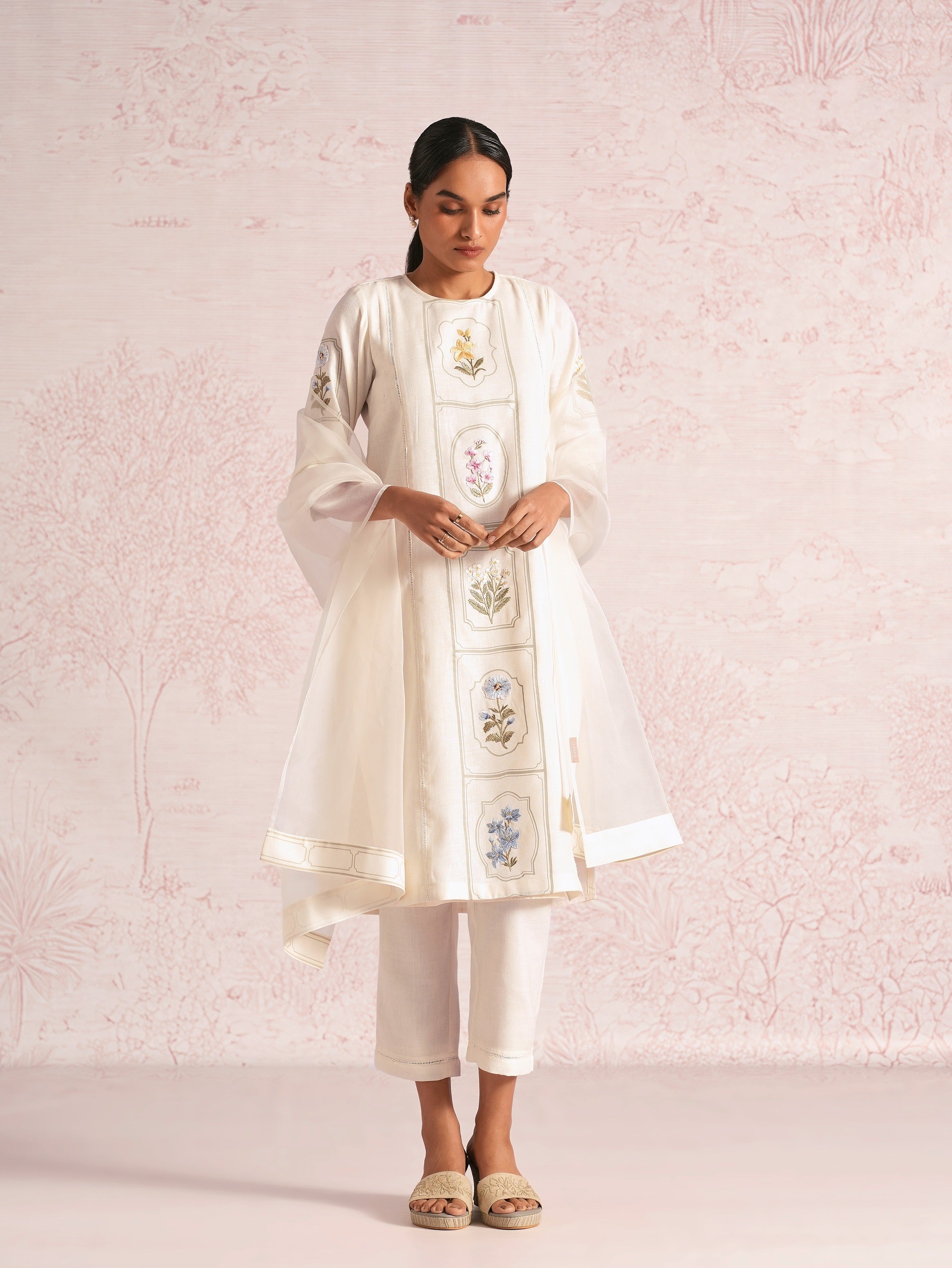 Garden Gallery Aria Kurta Pant Set - Off White