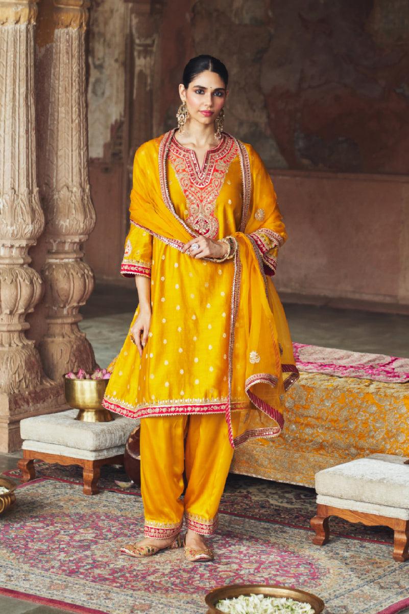 HAFSA - DEEP PURPLE CHAUGA WITH SALWAR WITH DUPATTA