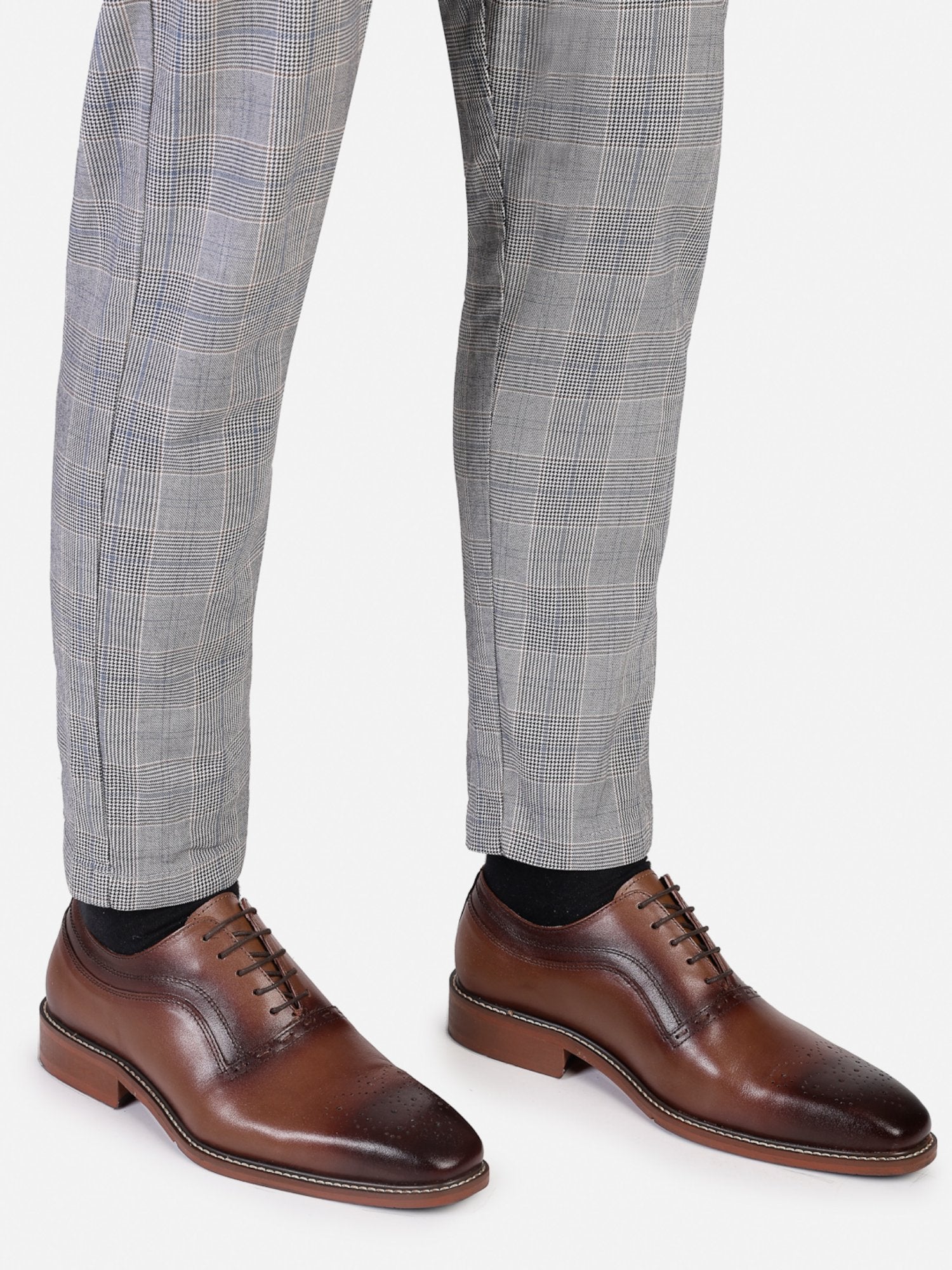 Hats Off Accessories Cognac Leather Brown Oxford Shoes For Men With Brogue Detailing