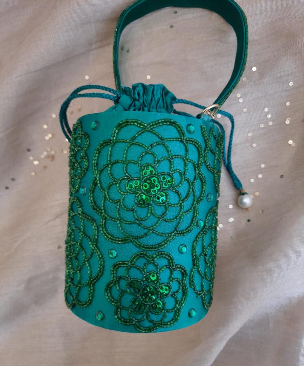 Emerald Monotone Circular Bag