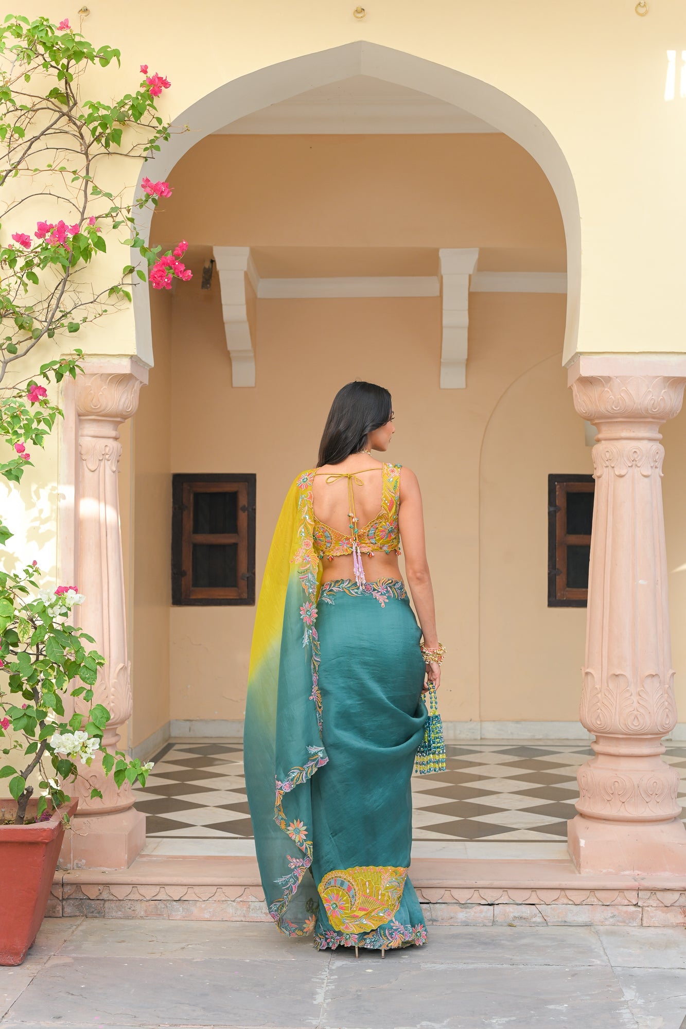 SHADED ORGANZA THREAD WORK APPLIQUE PAISLEY SAREE