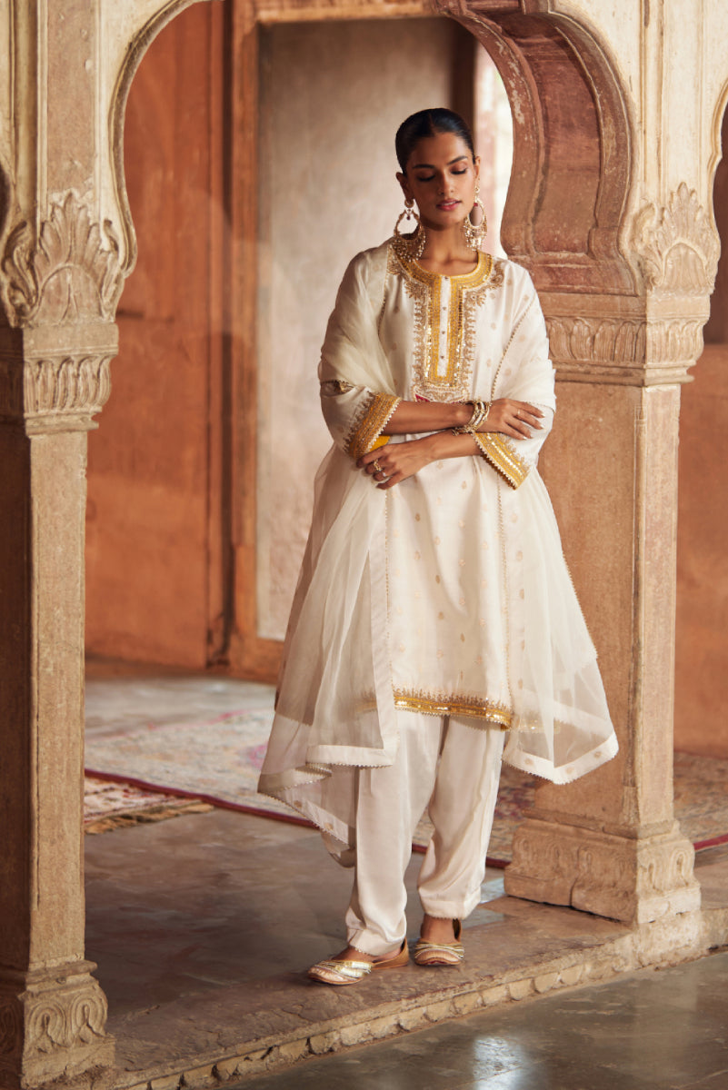 INAAYAT - DAISY IVORY CHAUGA WITH SALWAR WITH DUPATTA