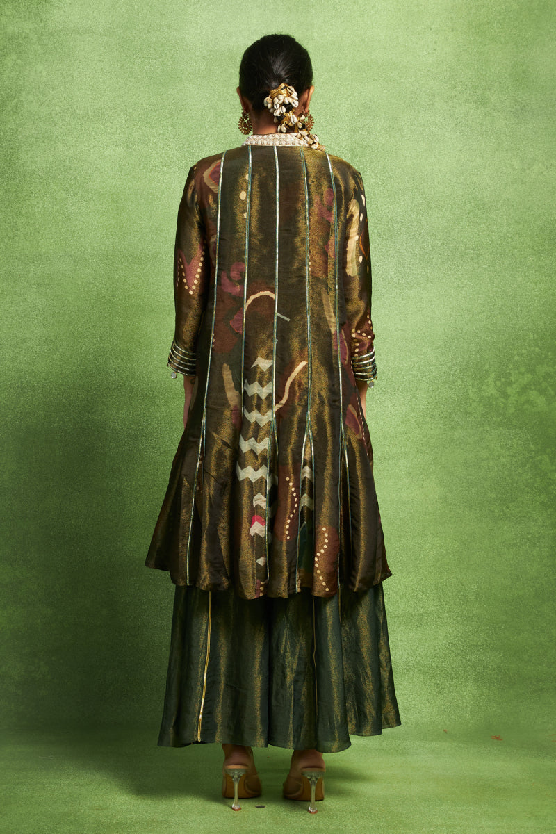 Hand Embroidered Paneled Kurta Set