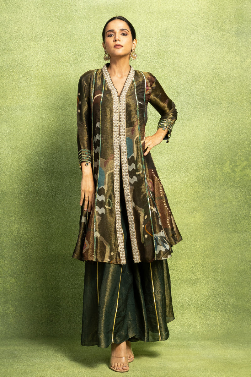 Hand Embroidered Paneled Kurta Set