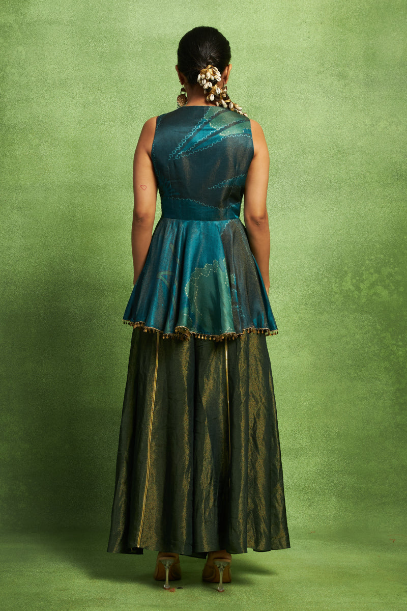 Gathered Sleeveless Kurta Set