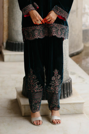 Blue Velvet Embroidered kurta Set with Wine Dupatta