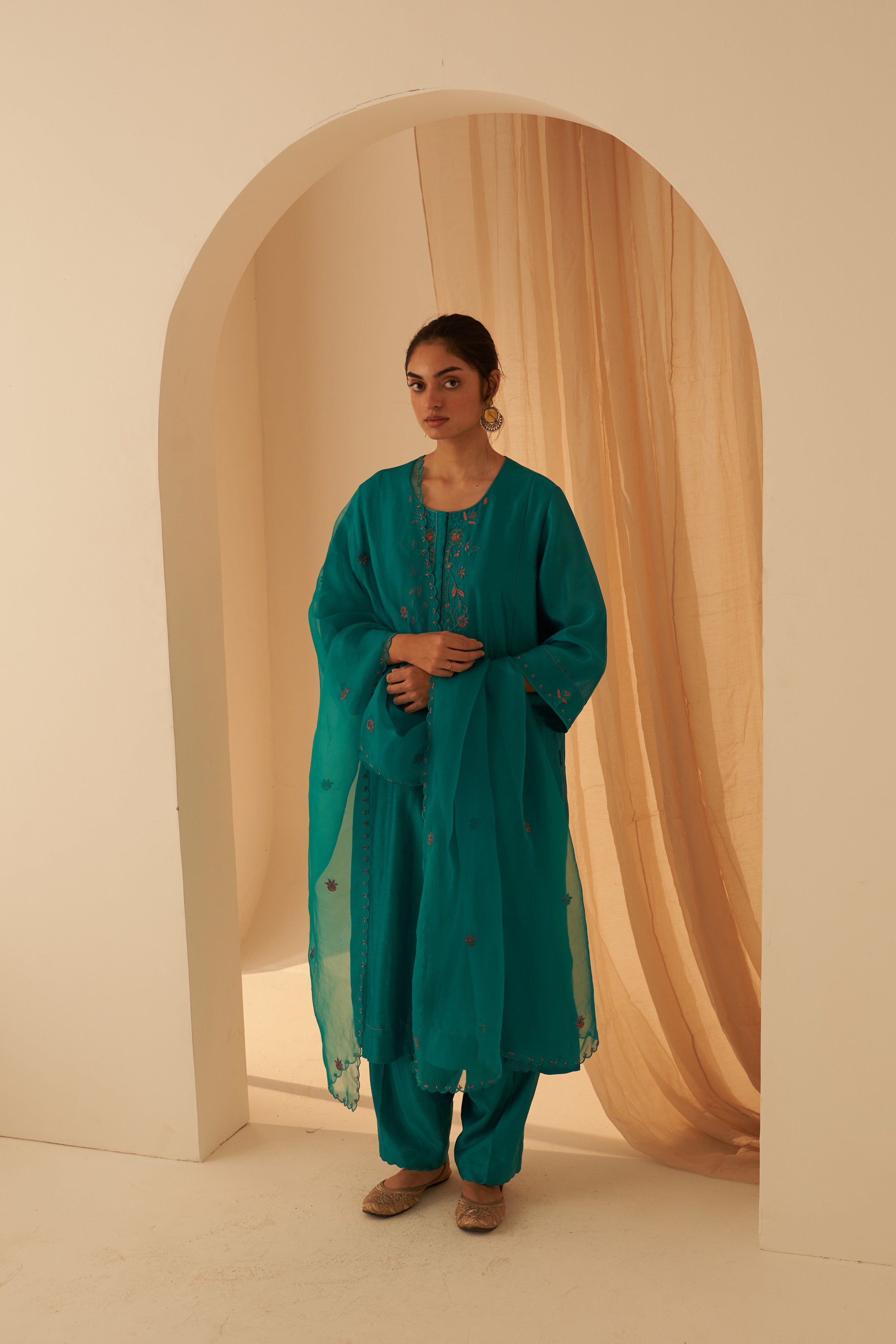 Turquoise Chanderi Zari Zardozi Kurta Set
