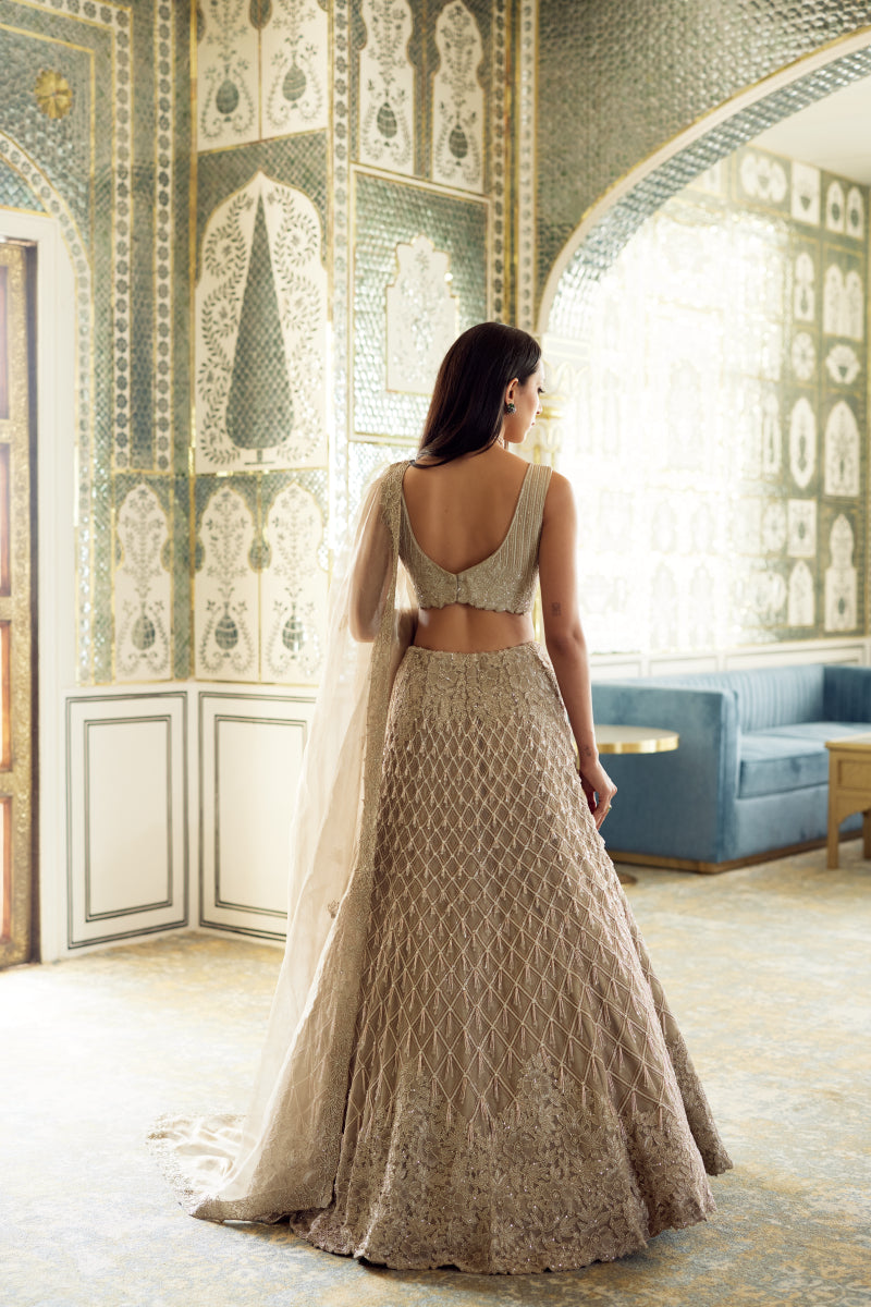 KOURTNEY LEHENGA