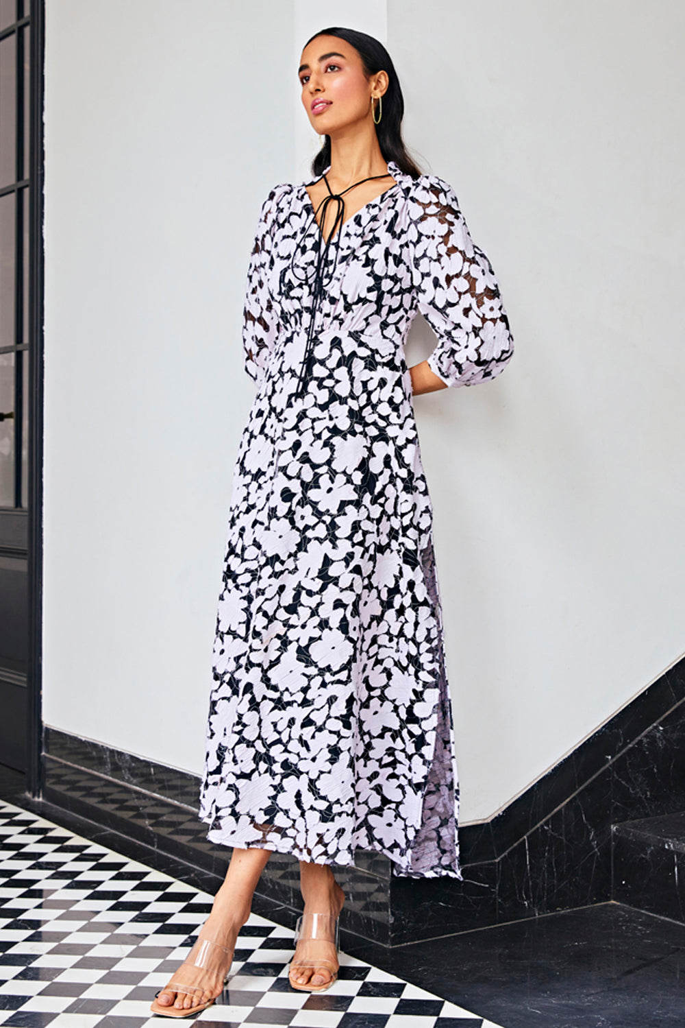 3D FLOWER CONTRAST DRESS