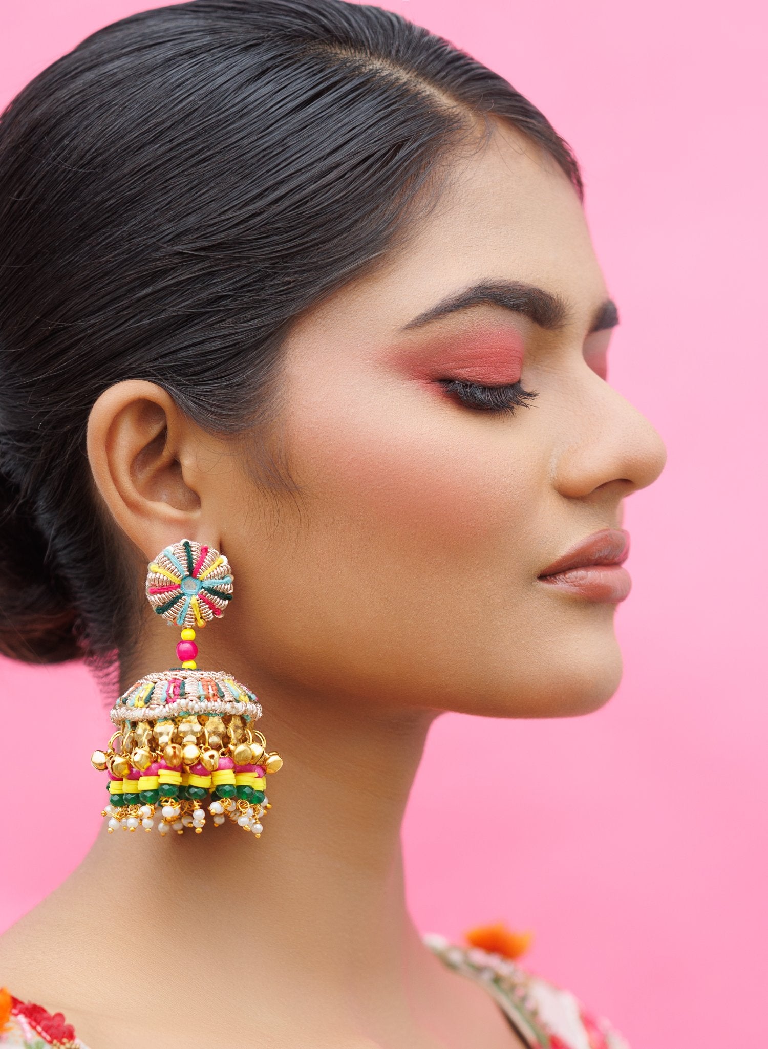 Vibrant Hues With Whirling Jhumka