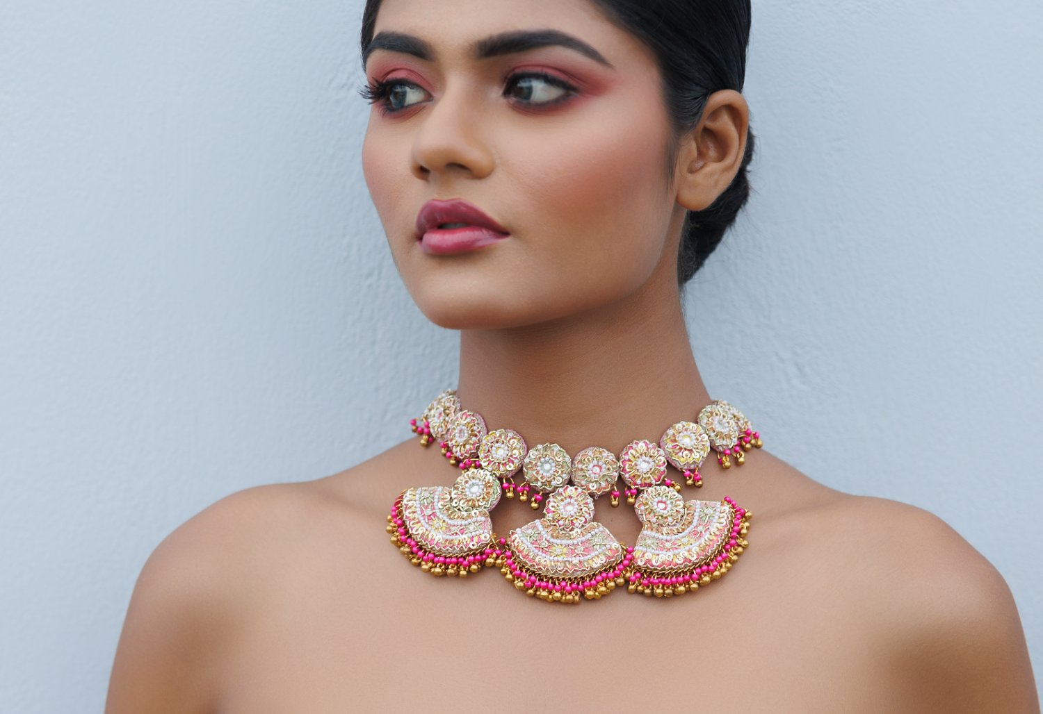 Symphony Choker With Triple Trios