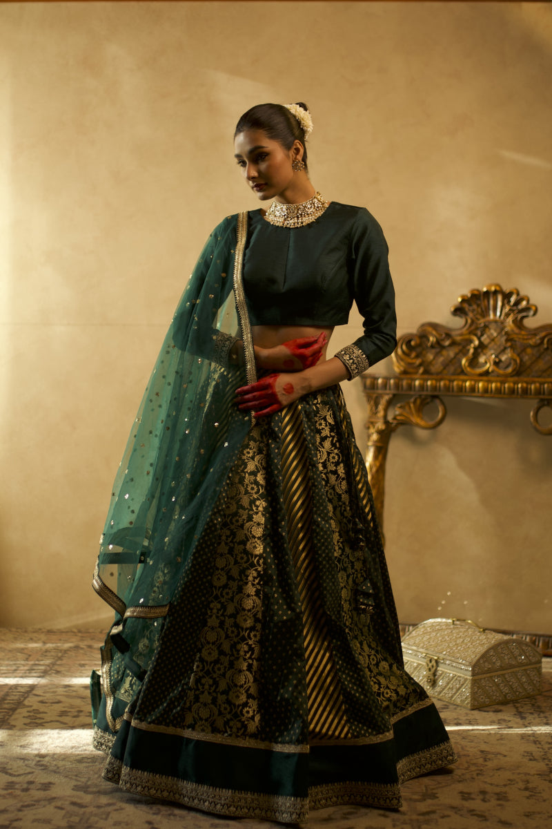 NAAZ LEHENGA SET