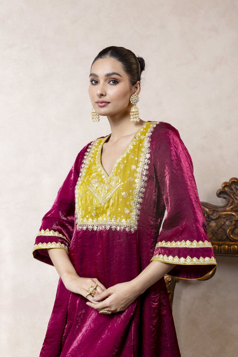 ZARREEN CHOGA SUIT SE