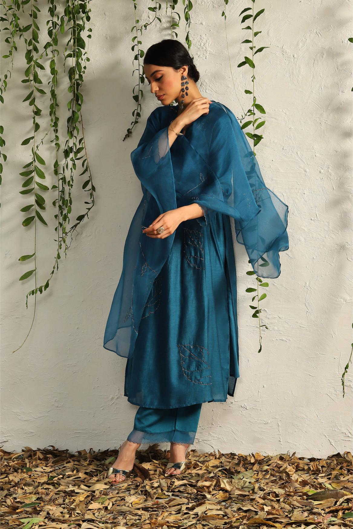 True blue side gathered kurta set- set of 3