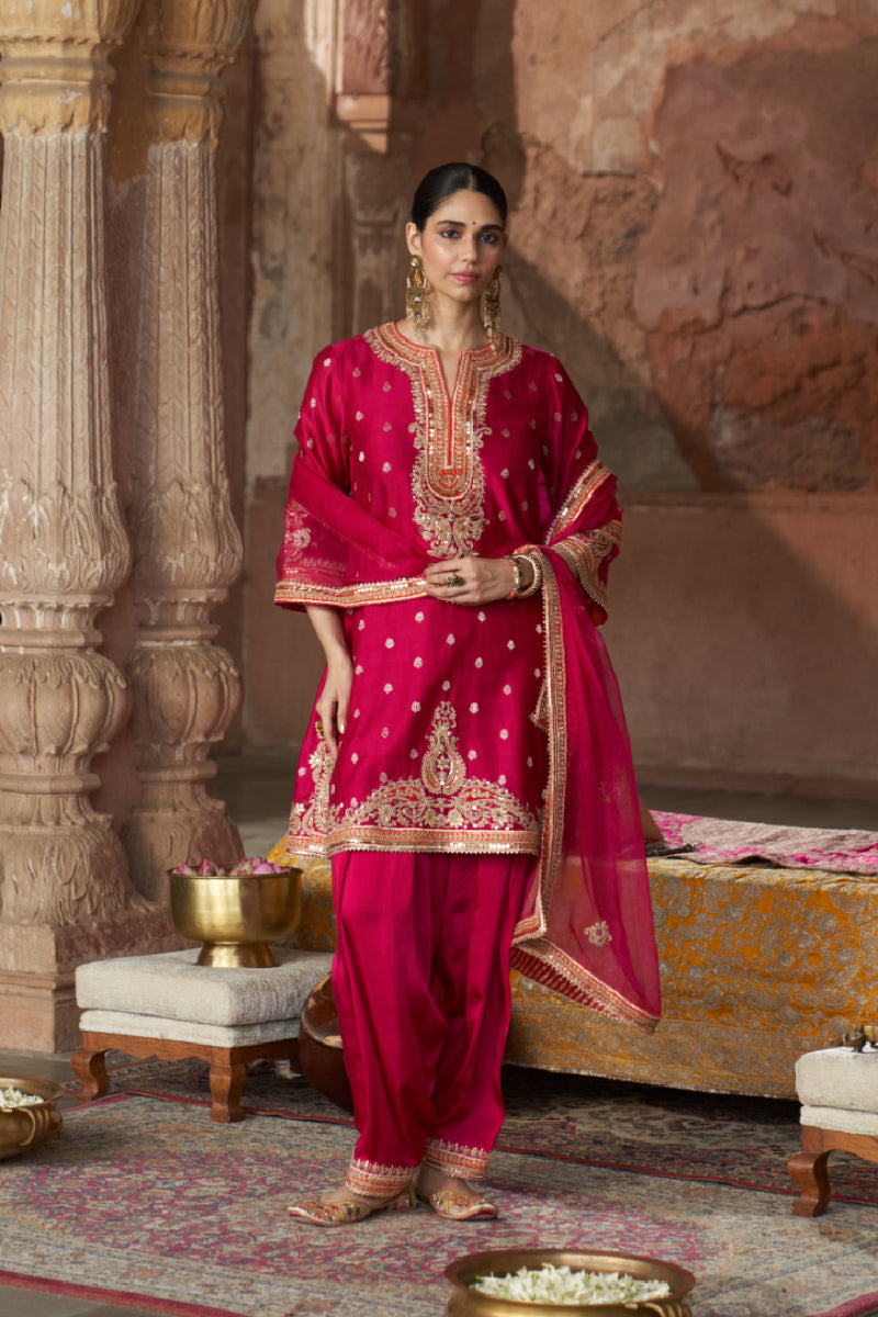 MEHWISH - HOTPINK SHORT KURTA WITH SALWAR AND DUPATTA