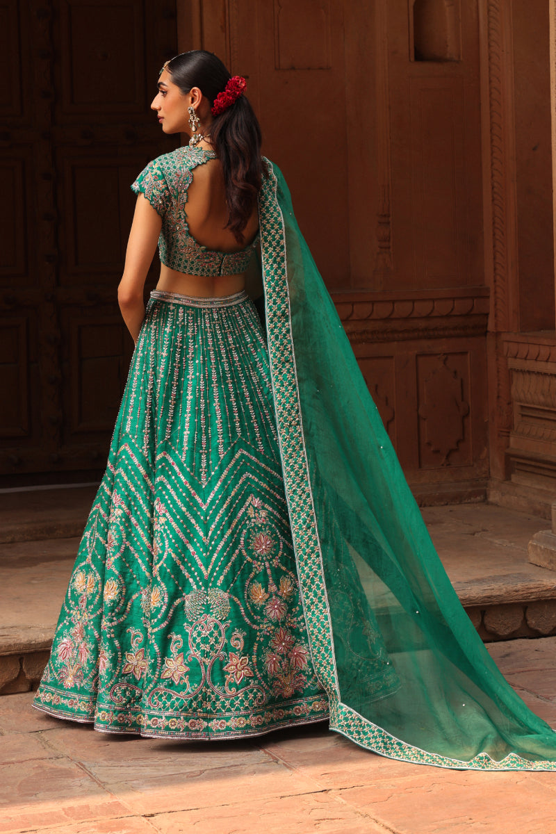 Ishq lehenga set