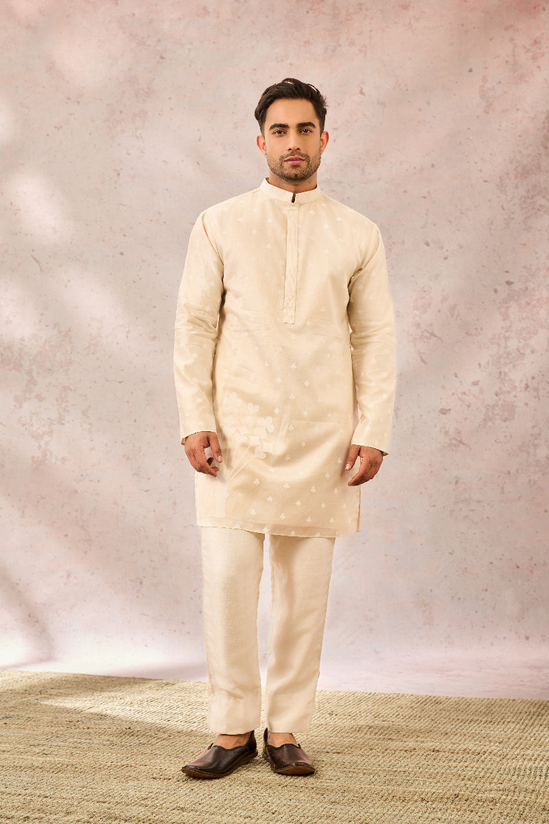 IVORY SPADE BLOSSOM KURTA SET
