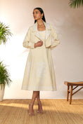 Load image into Gallery viewer, Ivory Pomegranate Embroidred Jacket
