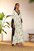Load image into Gallery viewer, Ivory Jam & Toast Contrast Kaftan
