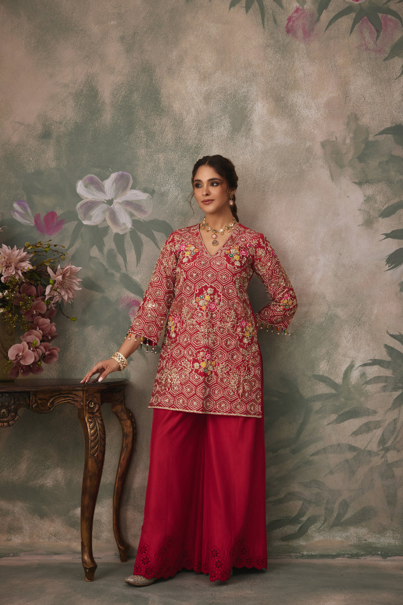 TASVEER KURTA SET