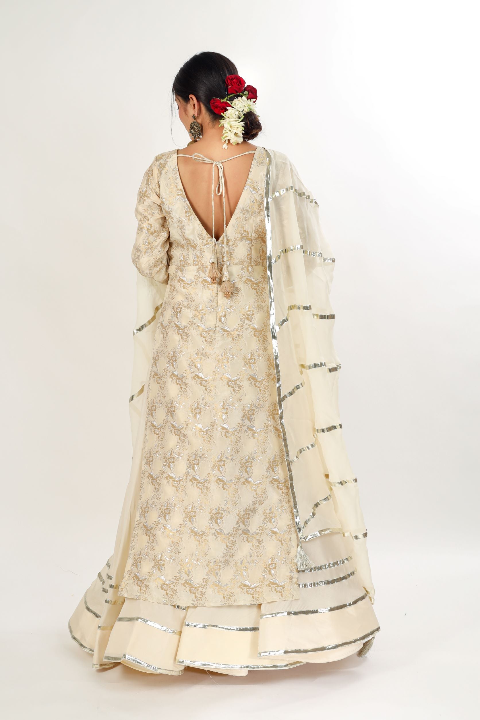 Ivory Gold Kurta With Skirt And Gotapatti Dupatta