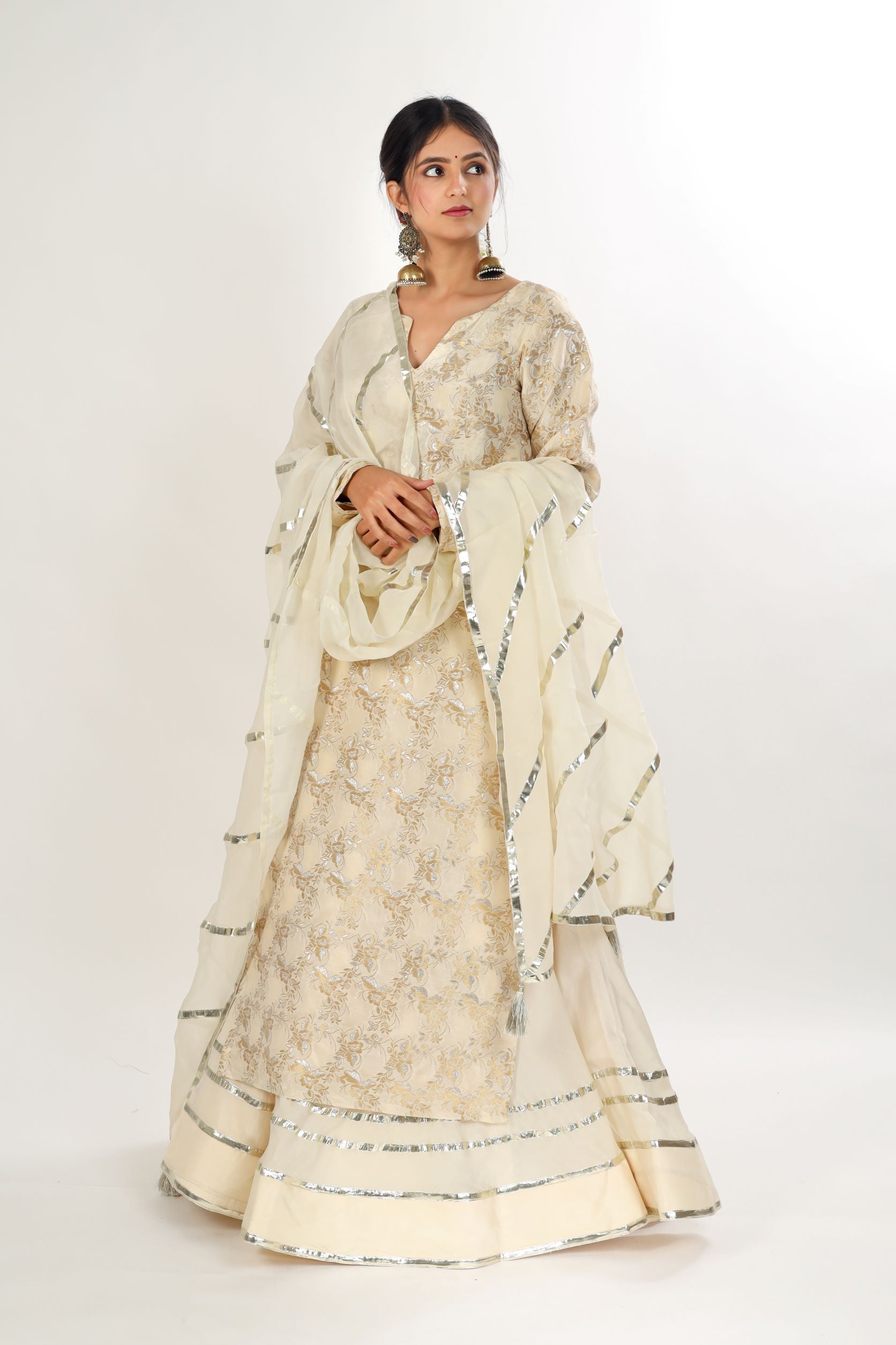 Ivory Gold Kurta With Skirt And Gotapatti Dupatta