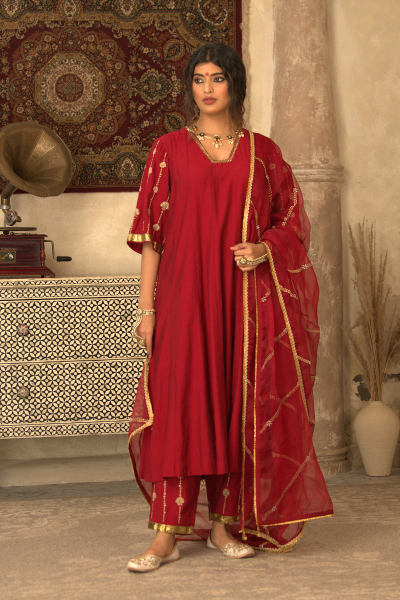 RED MUGHAL QATAR KURTA SET
