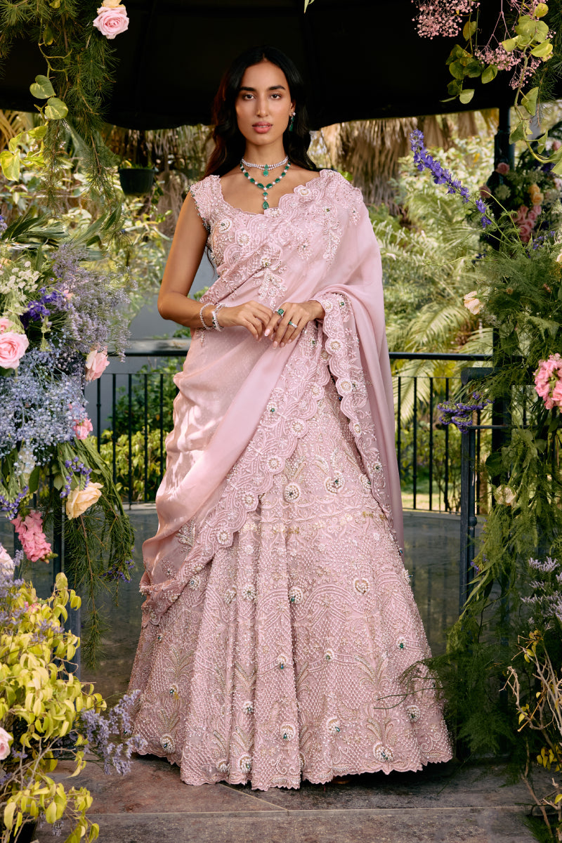 Astrid Lehenga