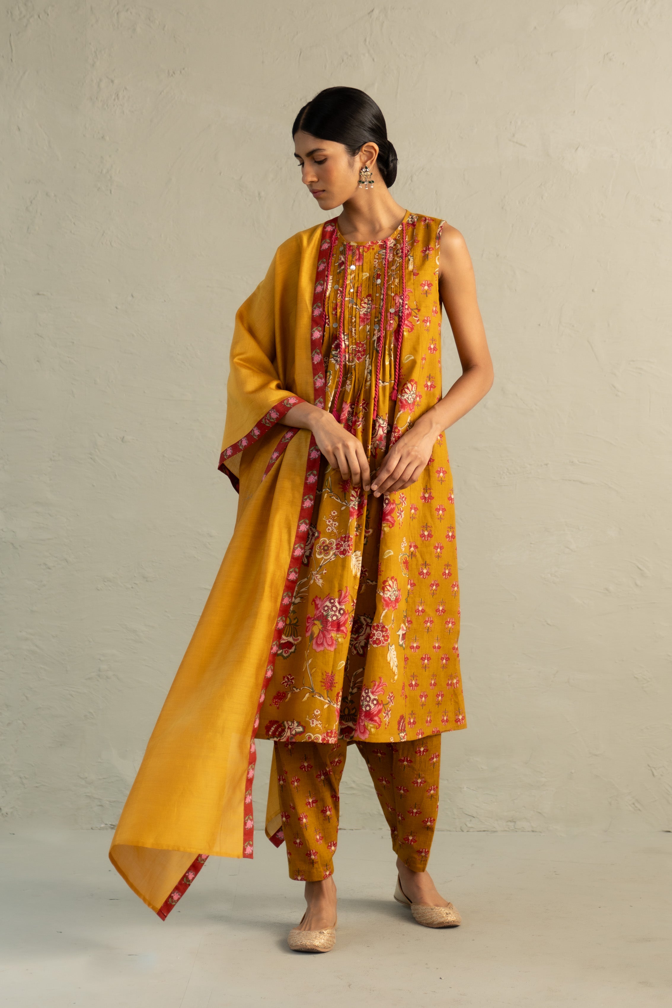 Mustard Phool Dori Pintuck Sleeveless Kurta Salwar Set