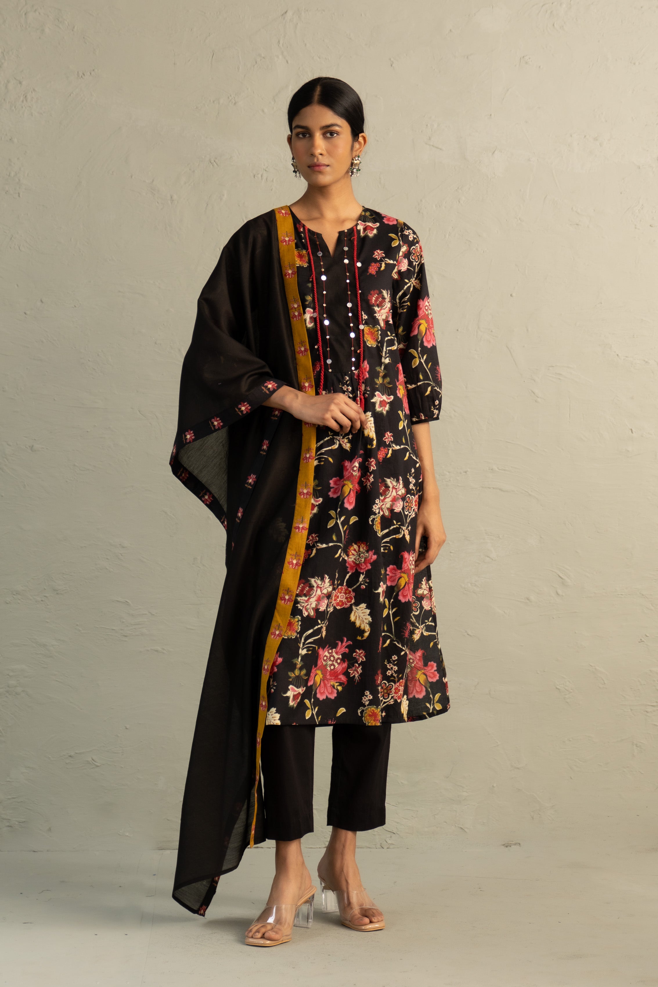 Black Phool Dori Kurta Set