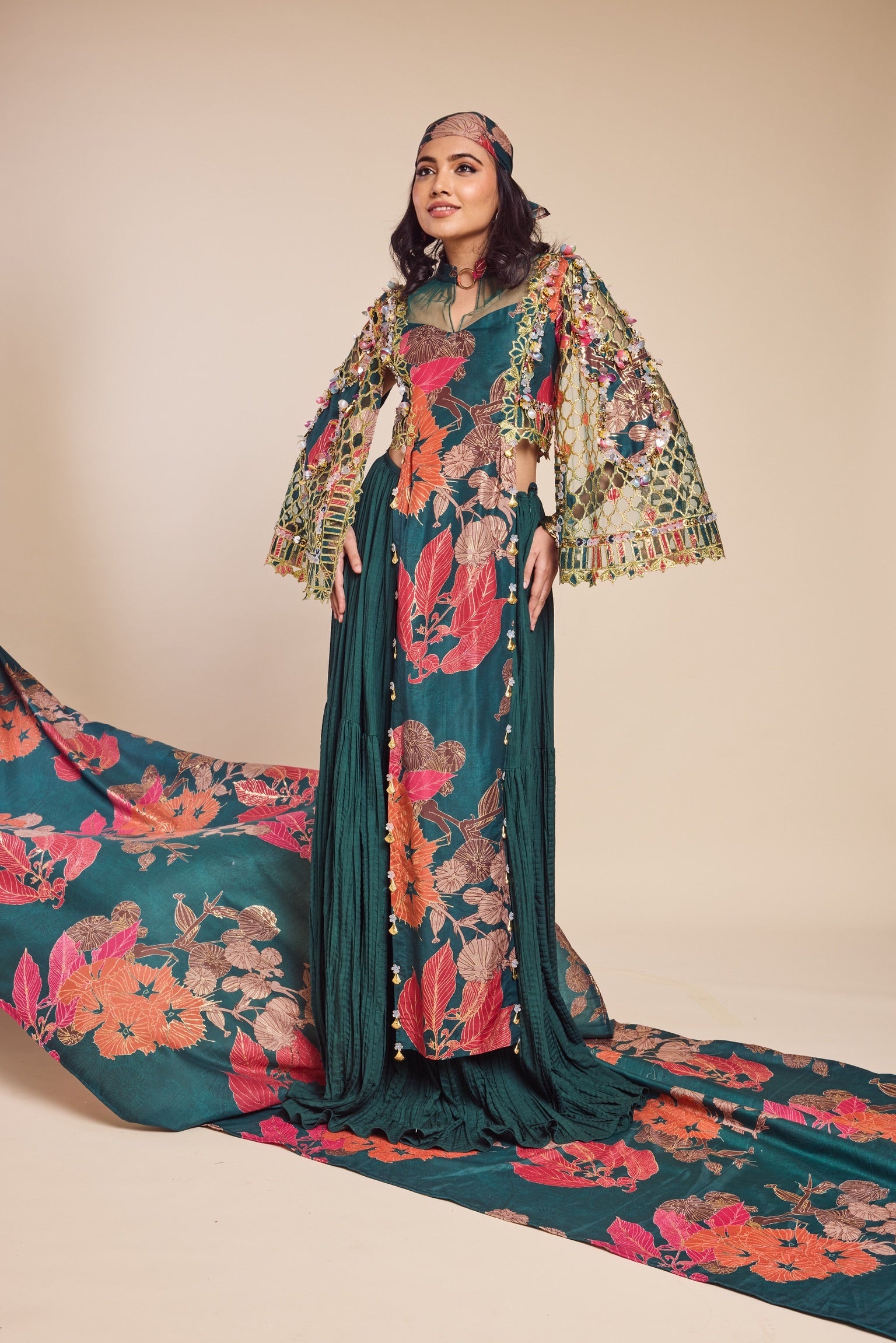Cutwork Sleeve Kurta with Crush Skirt