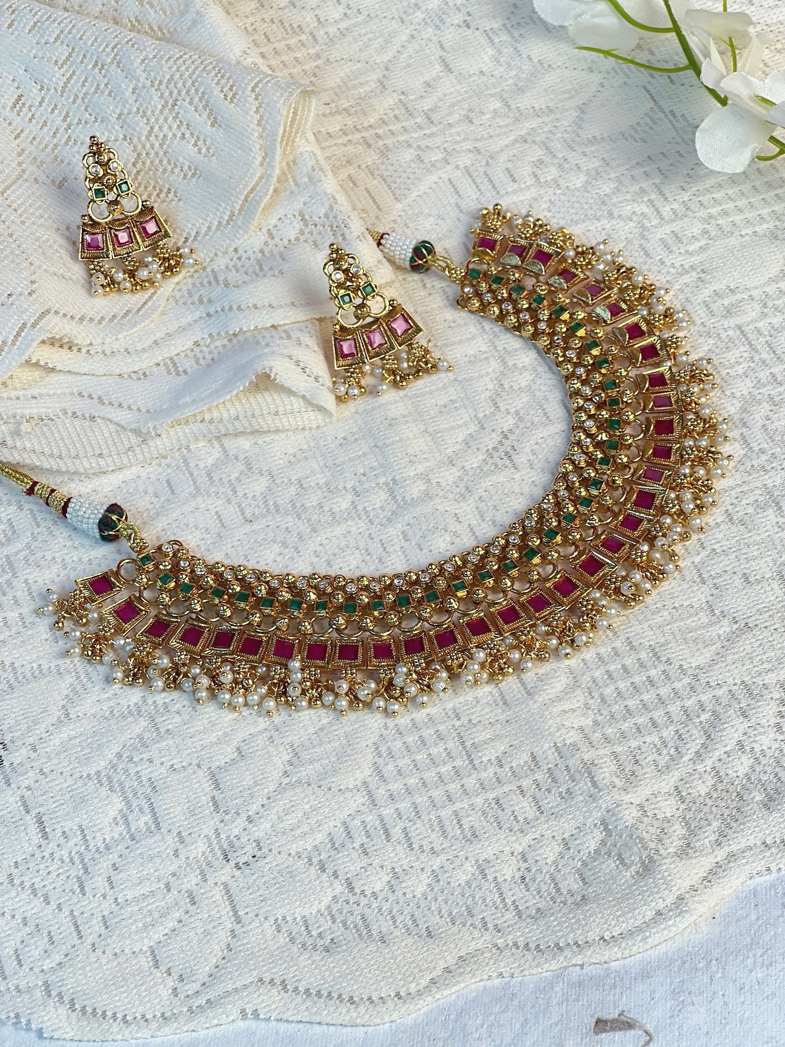 Necklace Set