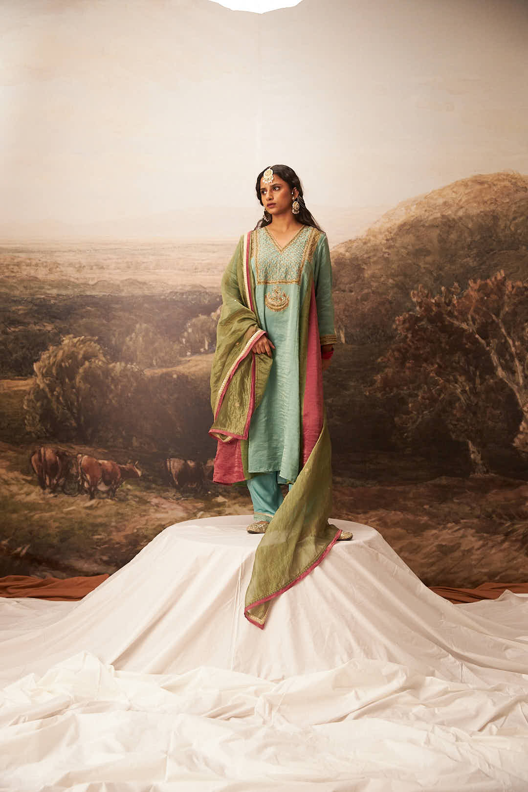 Firoza Embroidered Kurta Set