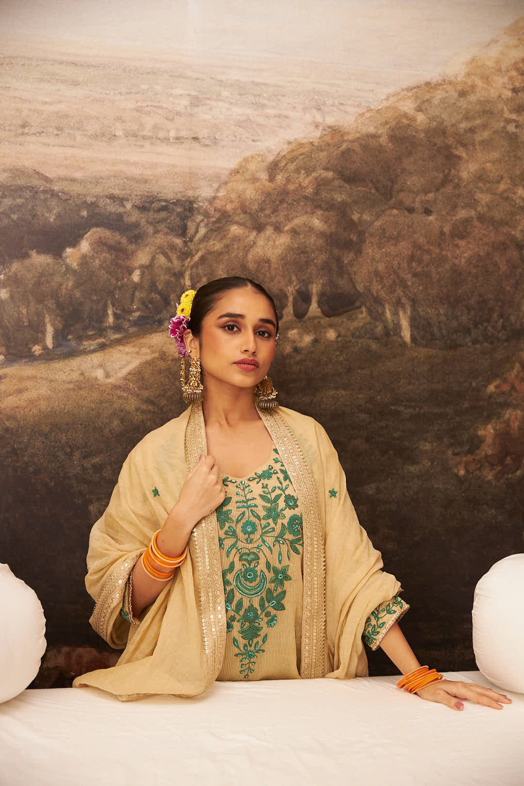 Chand Moti Embroidered Kurta Set