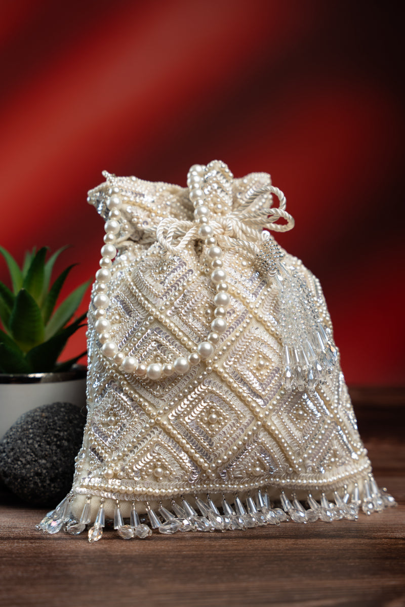 Pearl Criss Cross White