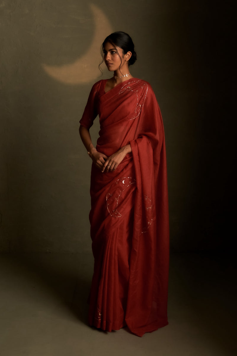 Chaand Saree with Sleeve Blouse