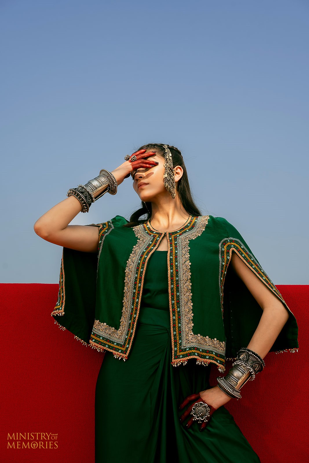 EMERALD MYSTIC CAPE SET