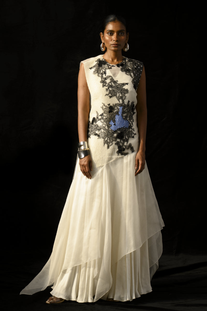 GOWN