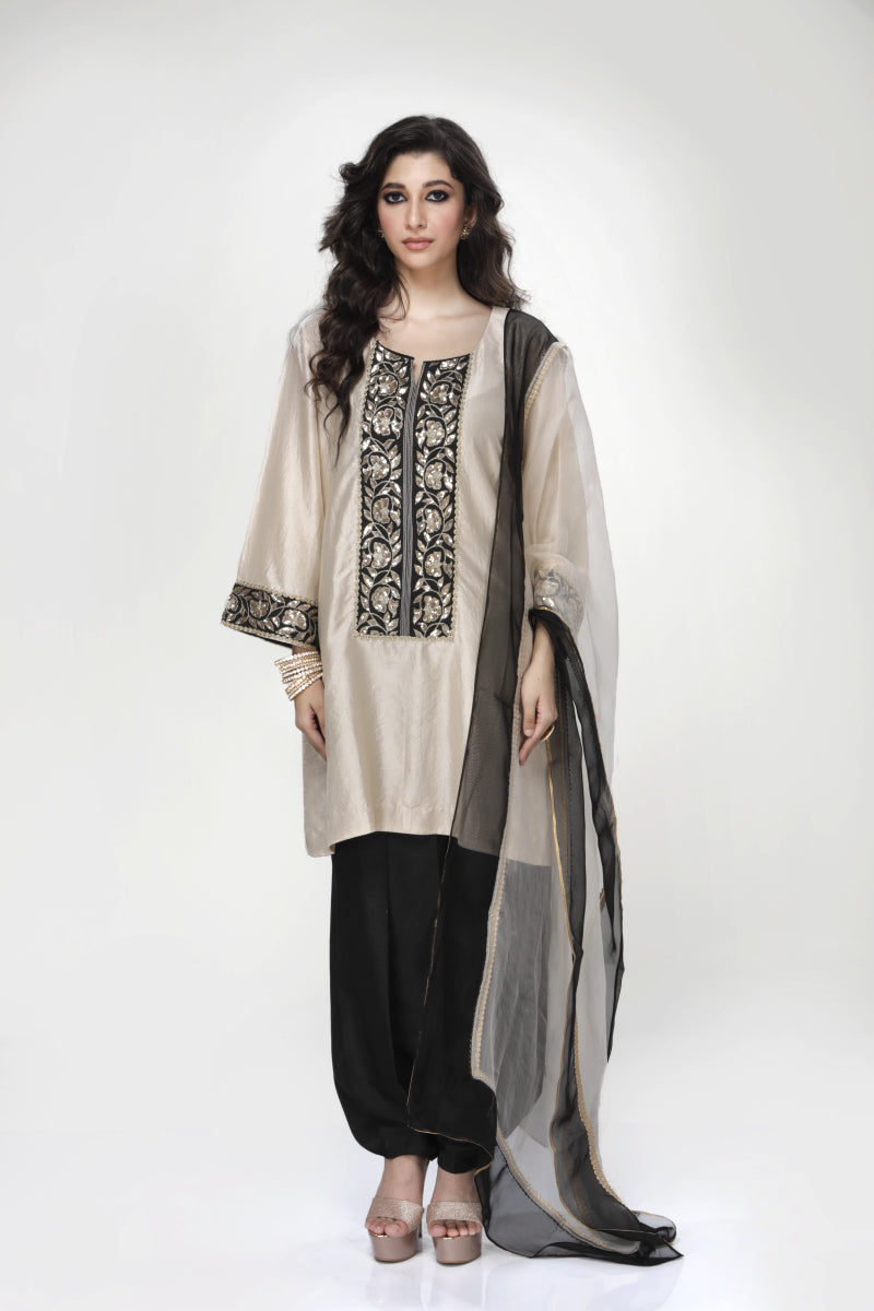 Almond Dogri Kurta With Black Dhoti Salwar And Silk Organza Dupatta