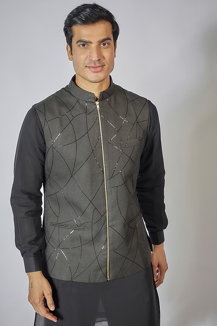 Black Zipper Embroidered Kurta-Jacket Set
