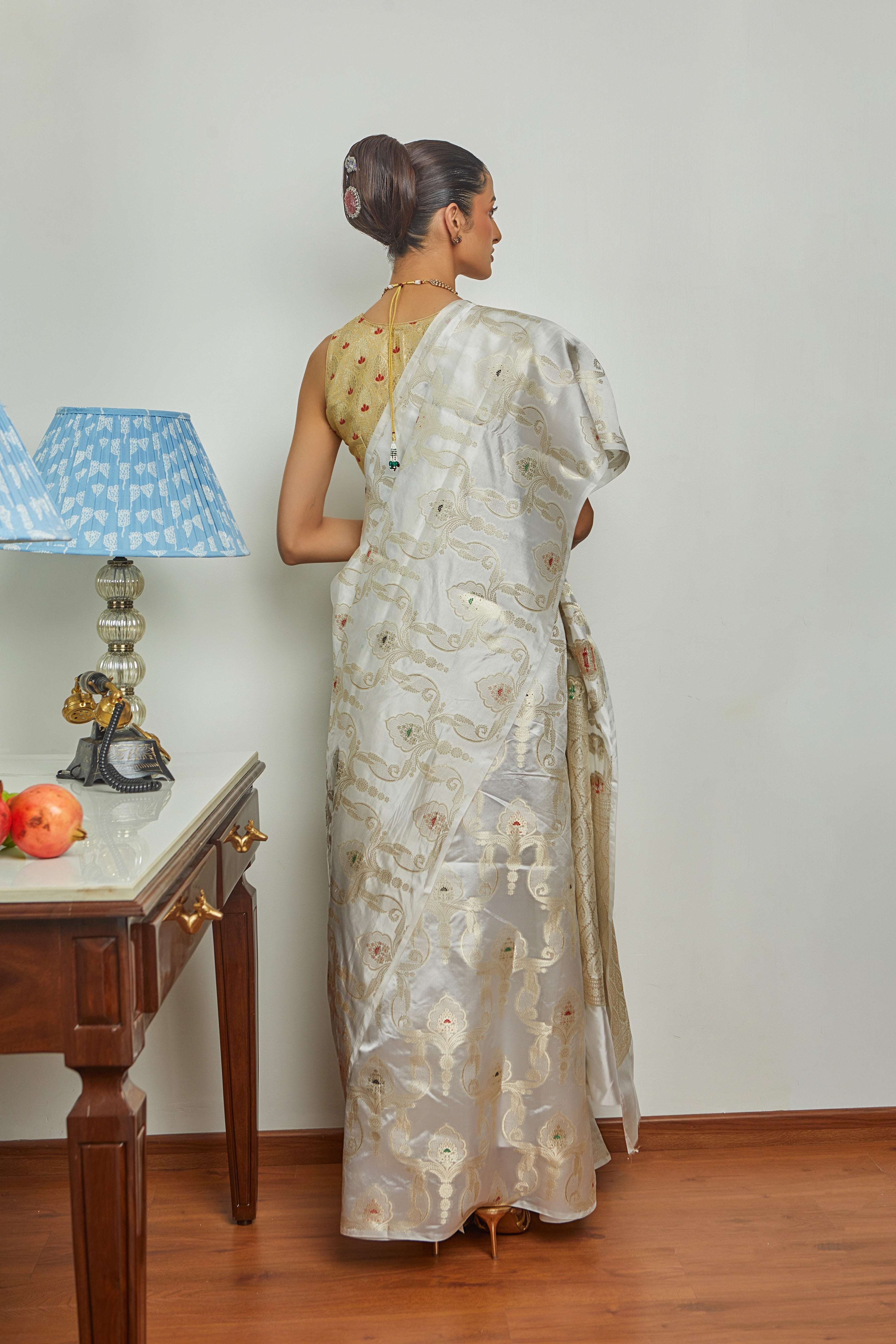 Handwoven Silk Meenakari Jaal Banarasi Saree