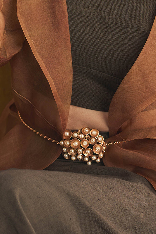 Dewdrops Belt With Pearls