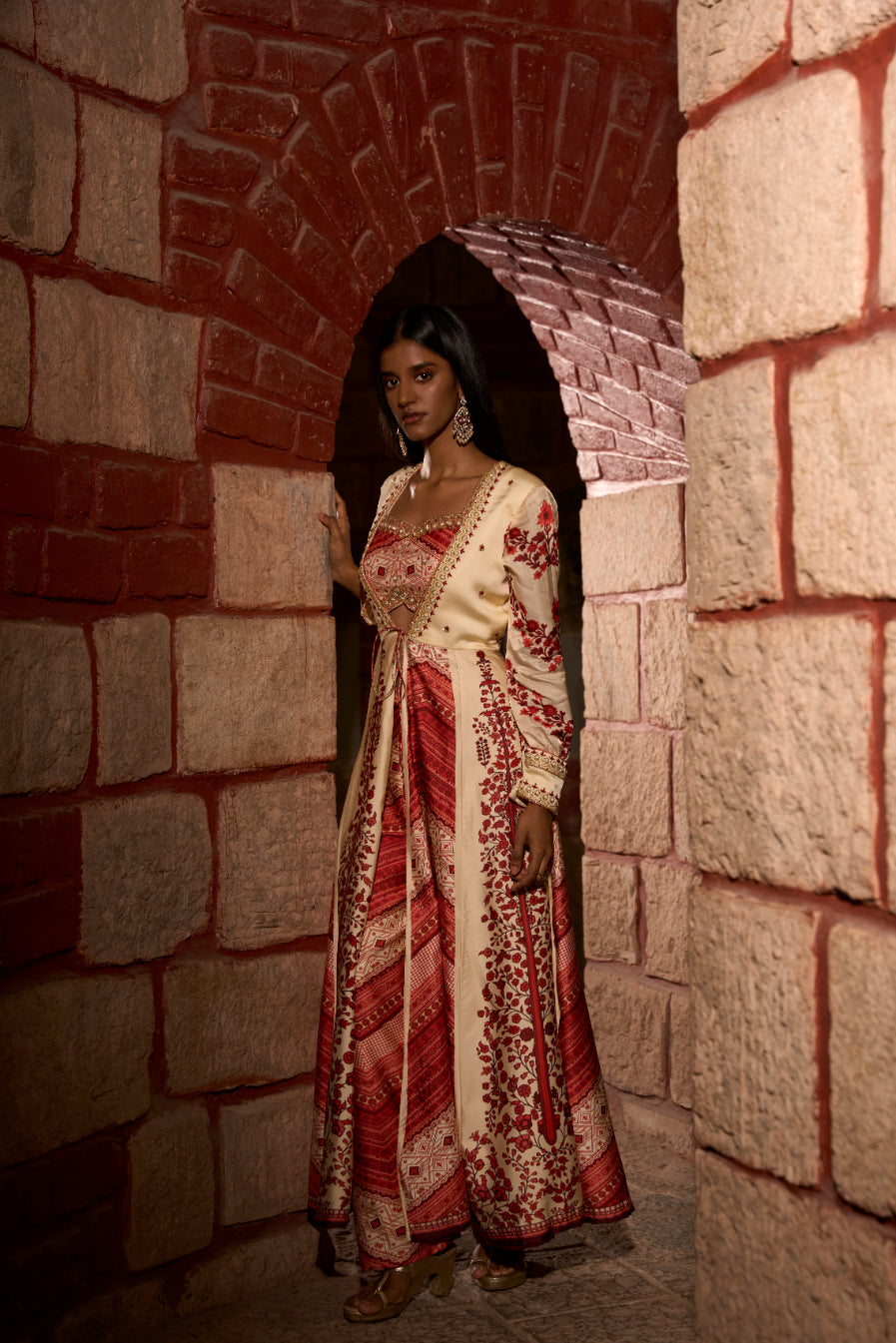 Mehr Rang embriodery jacket with blouse and pants