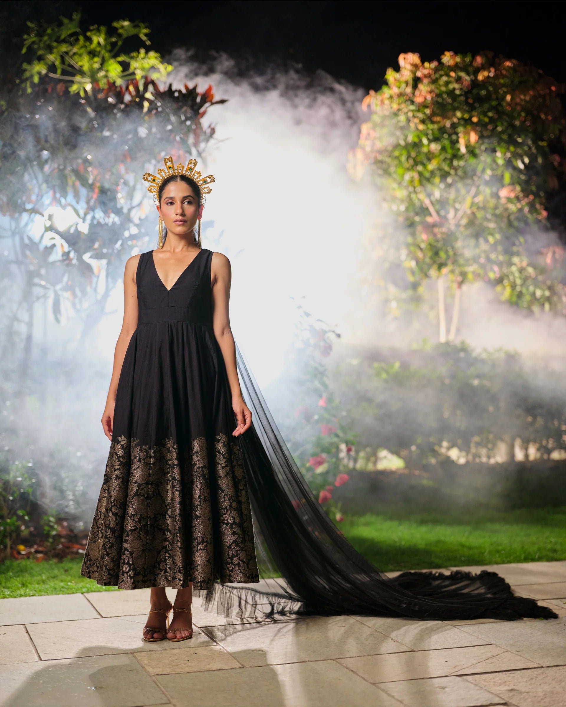 L'ƒCLAT NOIR DRESS