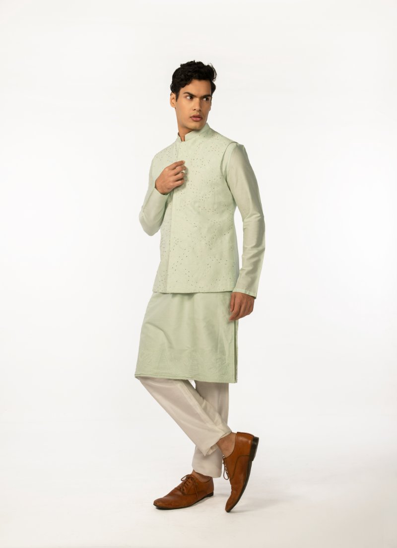 Soothing Green Embroidered Bundi With Green Embroidered Kurta