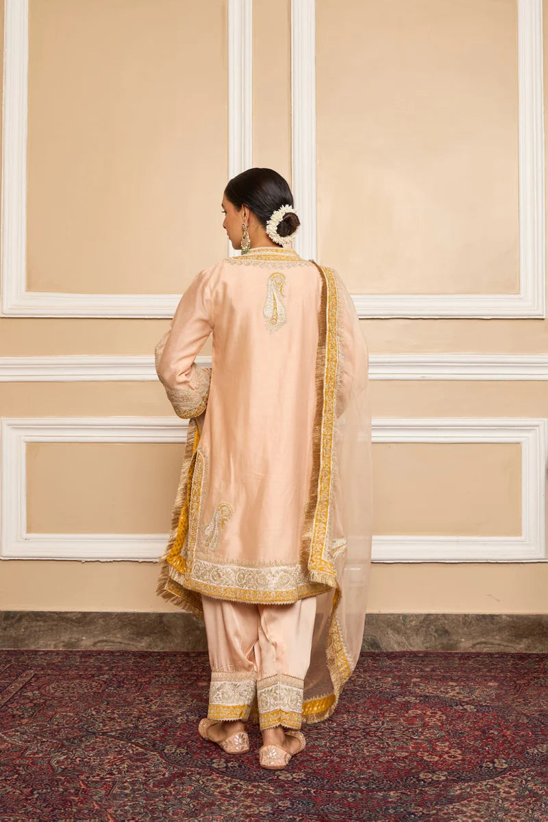Sabaa-Straight Kurta With Salwar And Dupatta