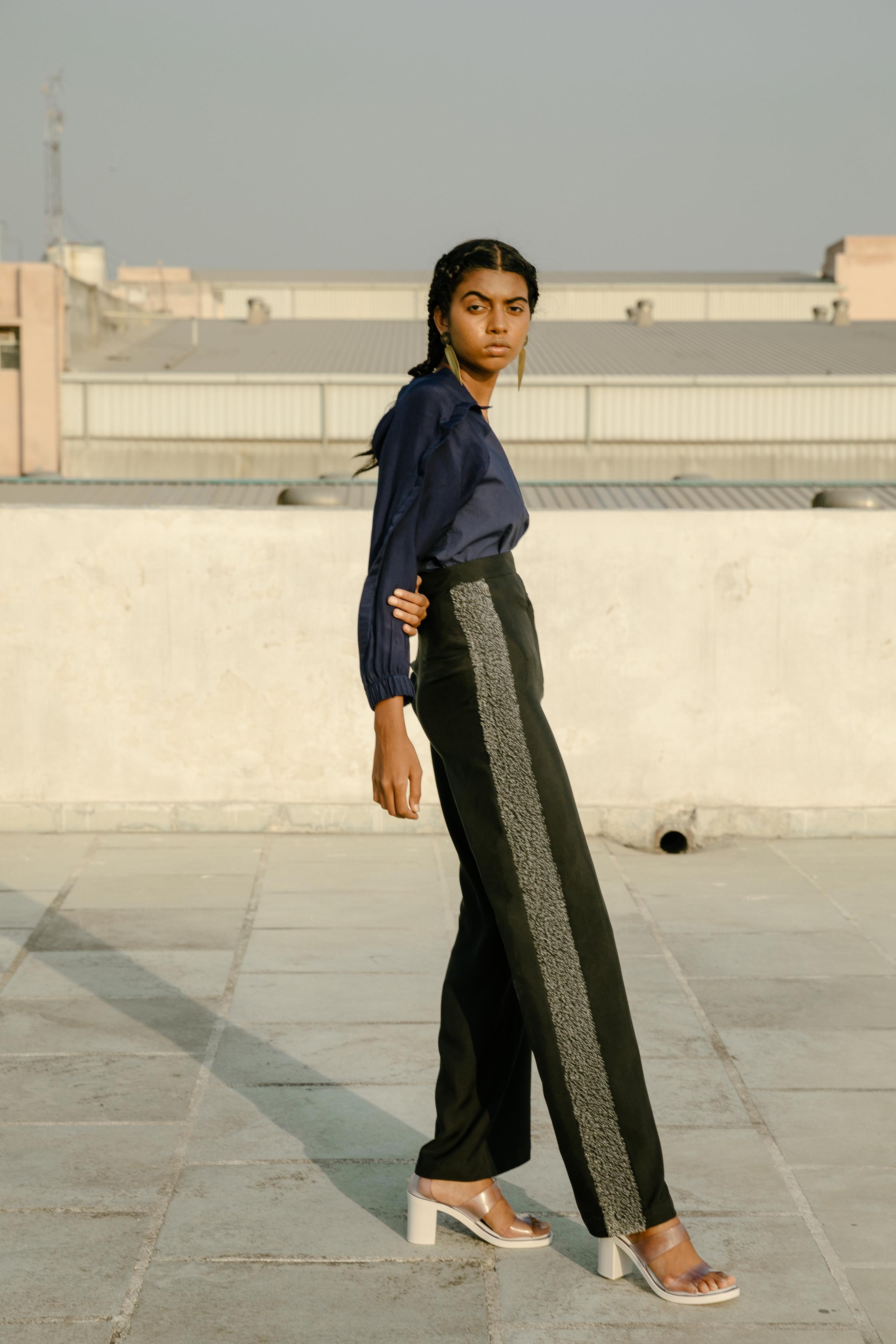Double waist charcoal trousers