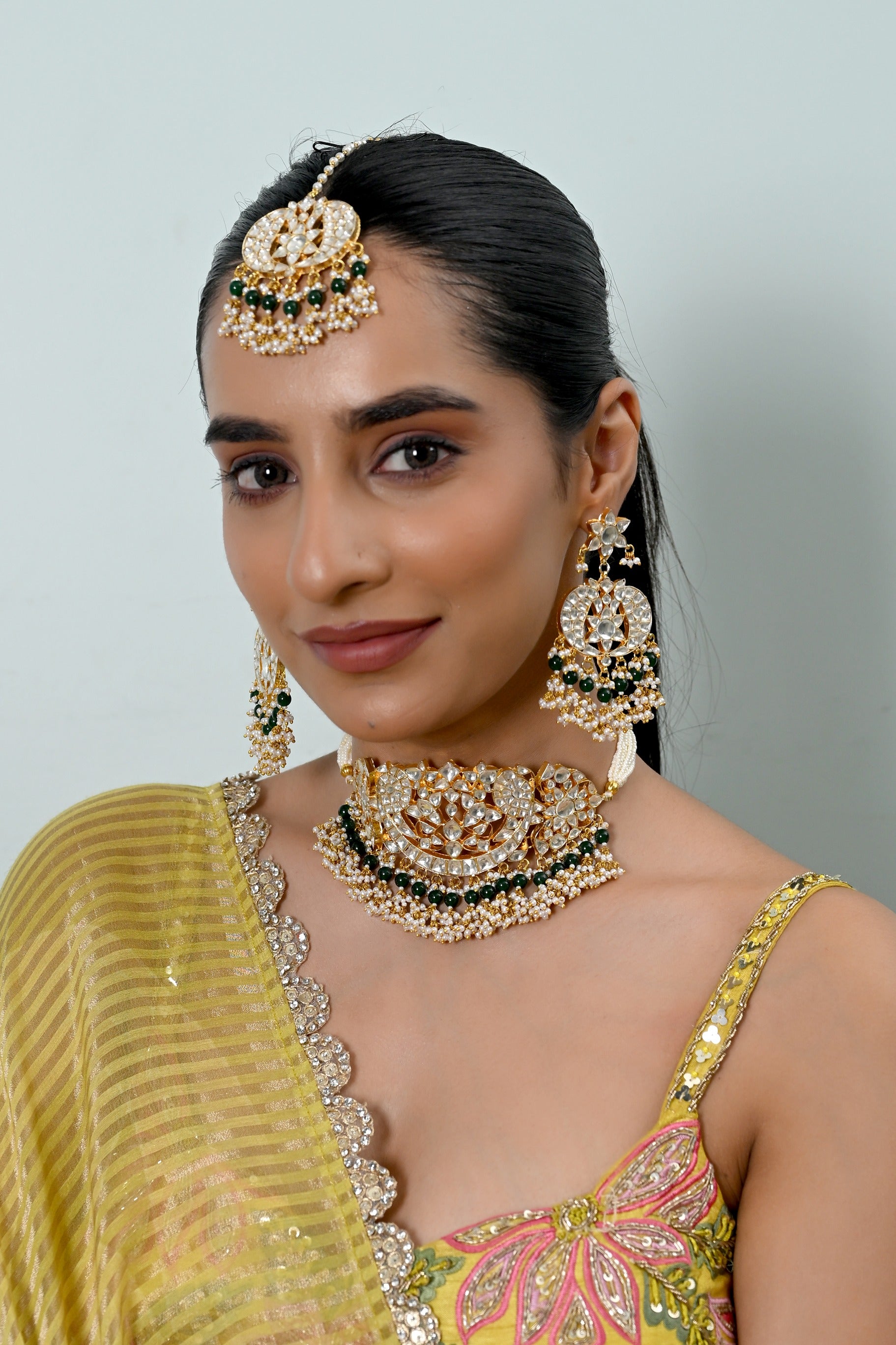 Choker With Earrings